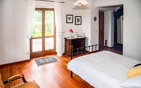 La Mela Rosa Bed & Breakfast